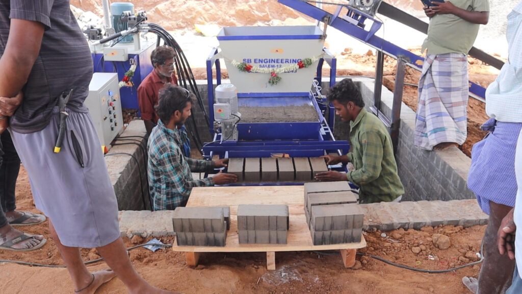 6 cavity fly ash brick machine automatic With Belt Conveyor – SB Engineering Salem